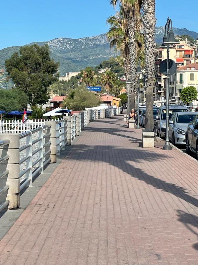 Casa Aiga Marina Διαμέρισμα Βεντιμίλια Εξωτερικό φωτογραφία