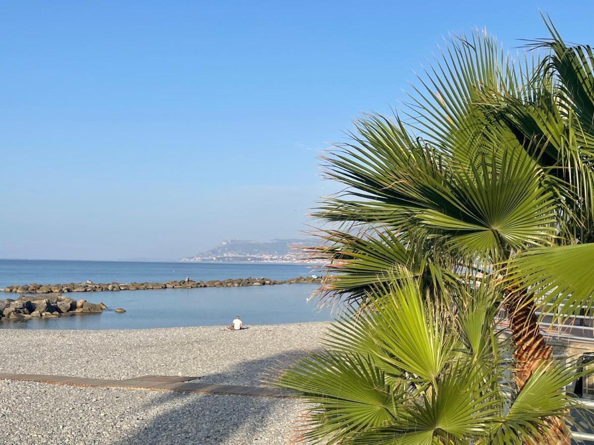 Casa Aiga Marina Διαμέρισμα Βεντιμίλια Εξωτερικό φωτογραφία